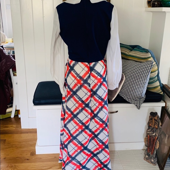 Vintage 1960’s Long Sleeved Red, White Dress - Picture 7 of 8